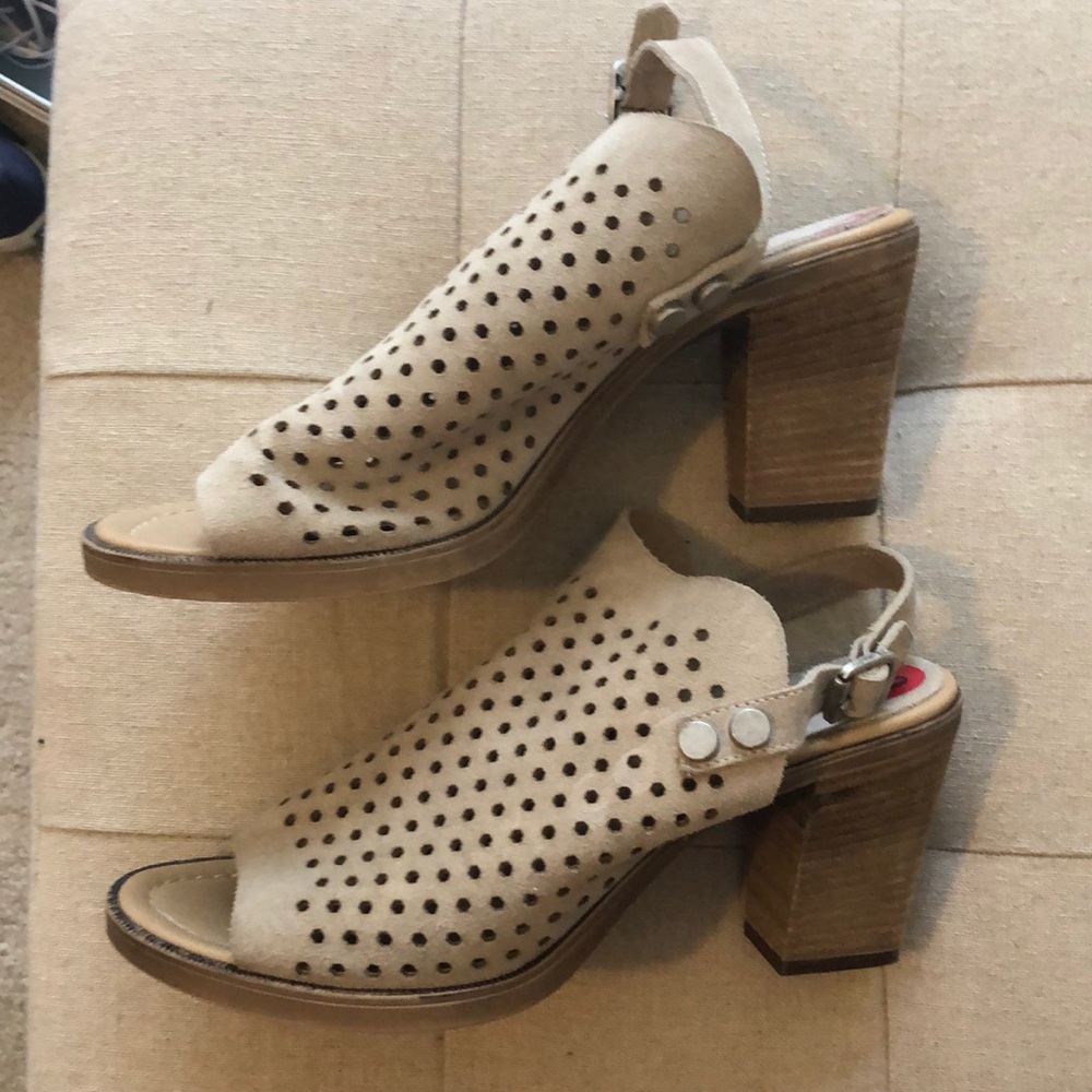 Barbara Barbieri heels. Made in Italy.